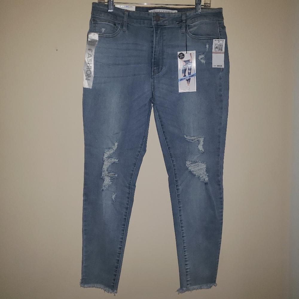 NWT Tinseltown Distressed Skinny Jeans Junior's Size 15
